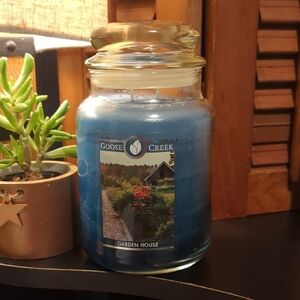 Goose Creek Candles Garden House Large Jar 24 OZ Floral Spring NEW RARE NICE
